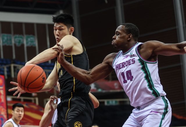 广州队内部会议纪要流出——集结日手感冰凉;全明星赛使命明确;轮换策略成焦点的简单介绍 广州队内部会议纪要流出——集结日手感冰凉;全明星赛使命明确;轮换策略成焦点的简单介绍