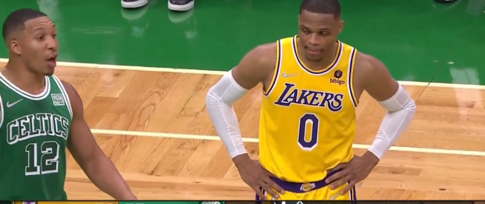 关于费耶诺德训练开放日;转会期手感冰凉引欢呼;意大利杯在即;团队化学反应显著的信息 关于费耶诺德训练开放日;转会期手感冰凉引欢呼;意大利杯在即;团队化学反应显著的信息